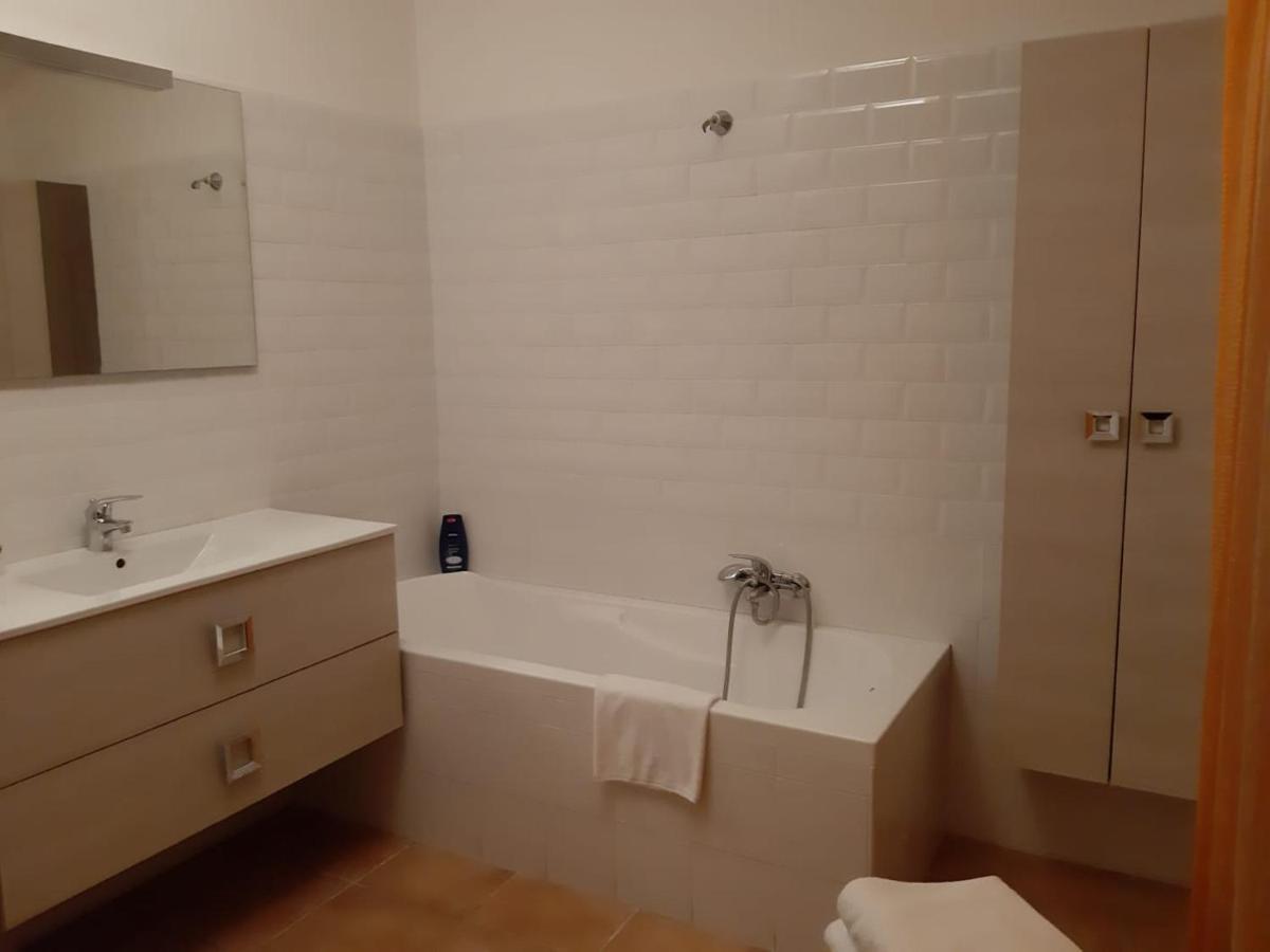 B&B Sofia ฟิวมิชีโน ภายนอก รูปภาพ