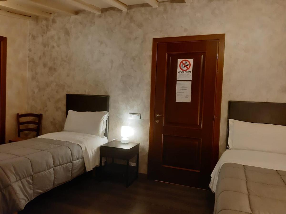 B&B Sofia ฟิวมิชีโน ภายนอก รูปภาพ