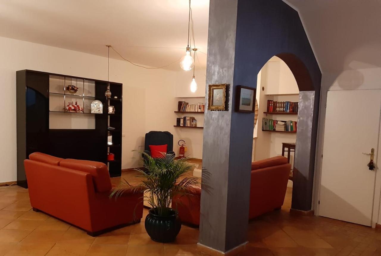 B&B Sofia ฟิวมิชีโน ภายนอก รูปภาพ